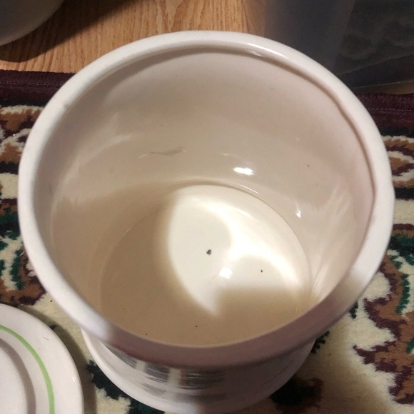 Vintage bluebird ceramic Ceramic Canister with Green Lid. Corning-ware. - Picture 8 of 9